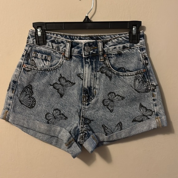 PacSun Blue Jean Shorts Distressed Cuffed Hem - Picture 2 of 13